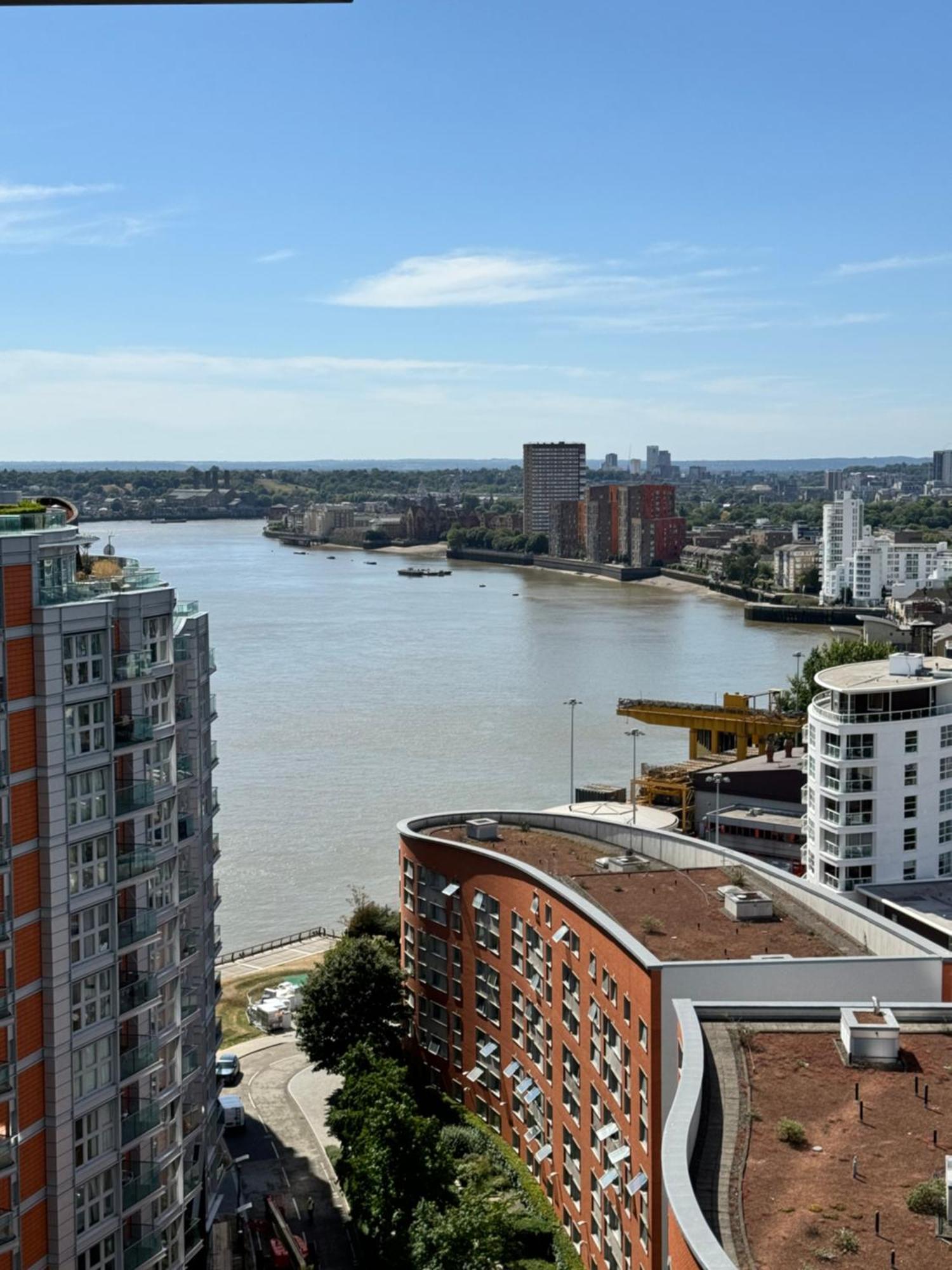 Scenic View 1-bed Near Downtown With Free Wifi Appartamento *